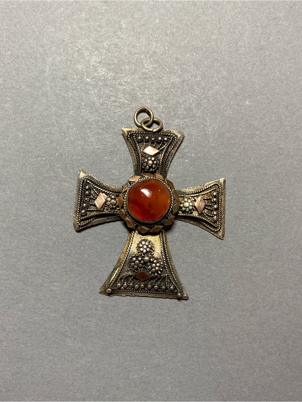 Vintage silver carnelian cross pendant